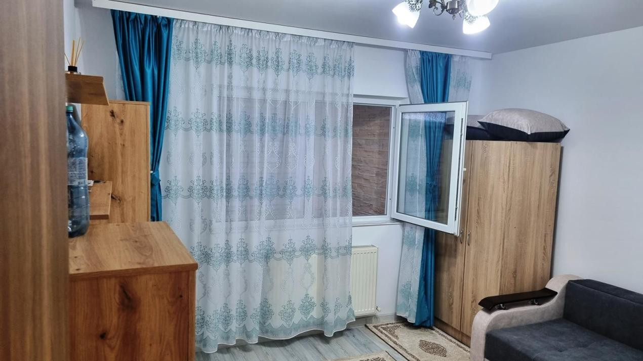 AP. 2 CAMERE,DECOMANDAT, MOBILAT, UTILAT, RENOVAT, FARA RISC, NICOLINA-CLOPOTARI