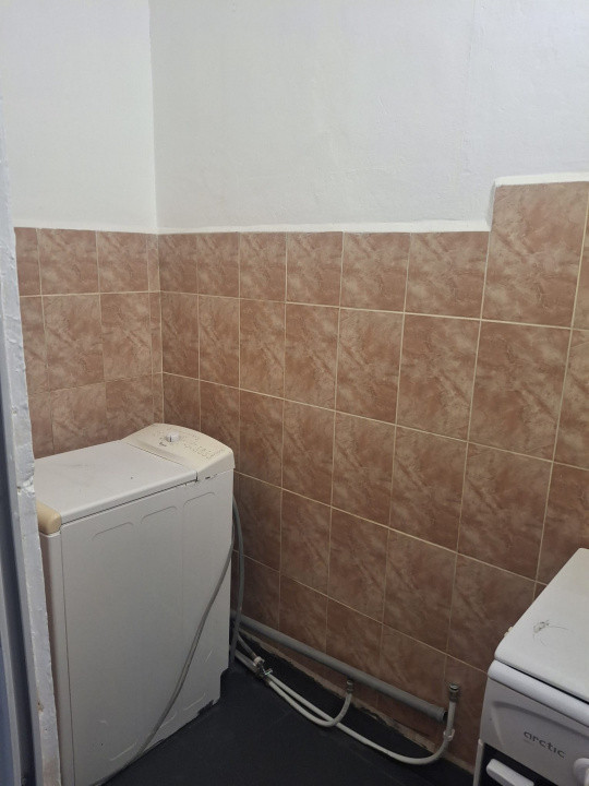 Garsoniera 21 mp, complet renovata -zona Jumbo