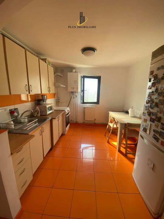 Apartament 2 camere decomandat Arcu boxa loc parcare 