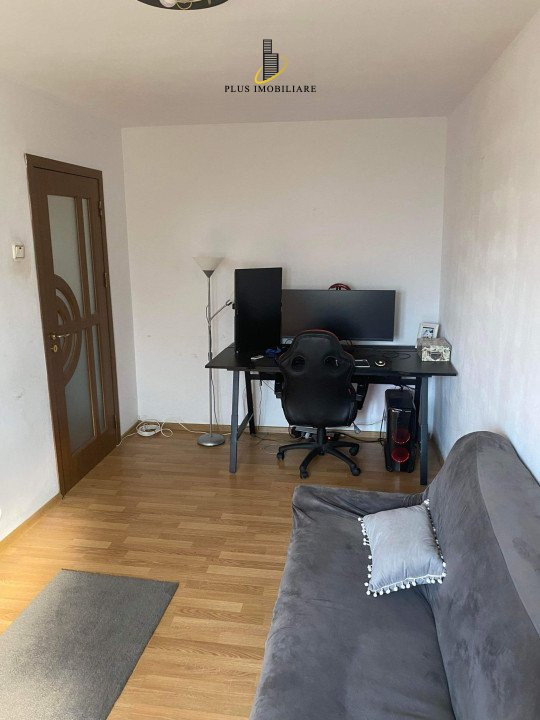 Apartament 2 camere decomandat Arcu boxa loc parcare 