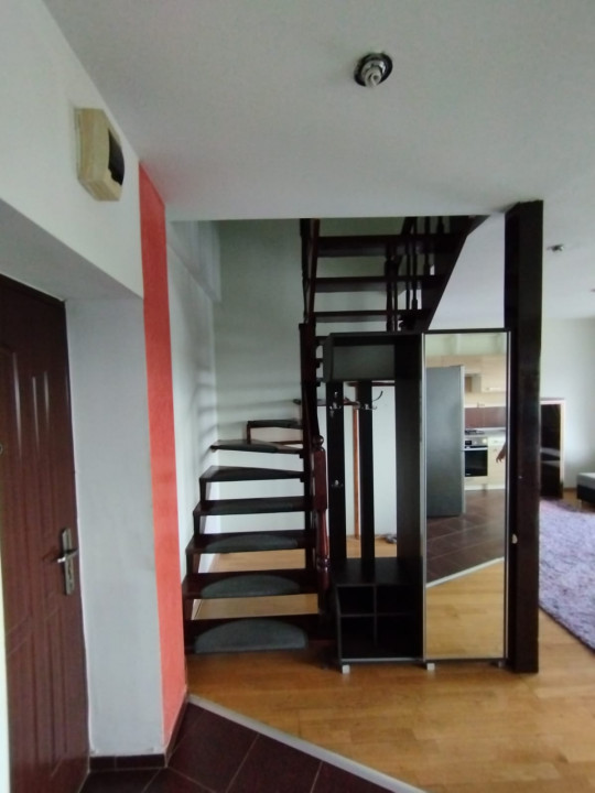 Apartament 3 camere, 2 bai, zona Oancea