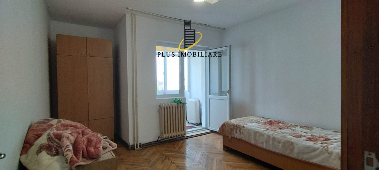 APARTAMENT 2 CAMERE, DECOMANDAT, BULEVARDUL INDEPENDENTEI, LANGA UMF, NEGOCIABIL