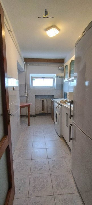 APARTAMENT 2 CAMERE, DECOMANDAT, BULEVARDUL INDEPENDENTEI, LANGA UMF, NEGOCIABIL