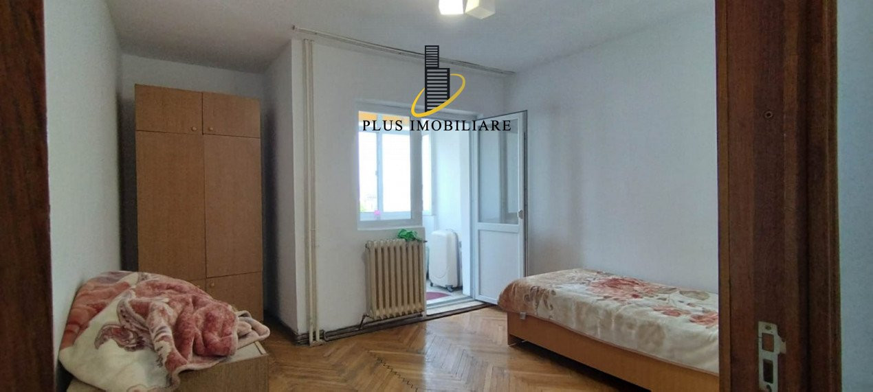 APARTAMENT 2 CAMERE, DECOMANDAT, BULEVARDUL INDEPENDENTEI, LANGA UMF, NEGOCIABIL