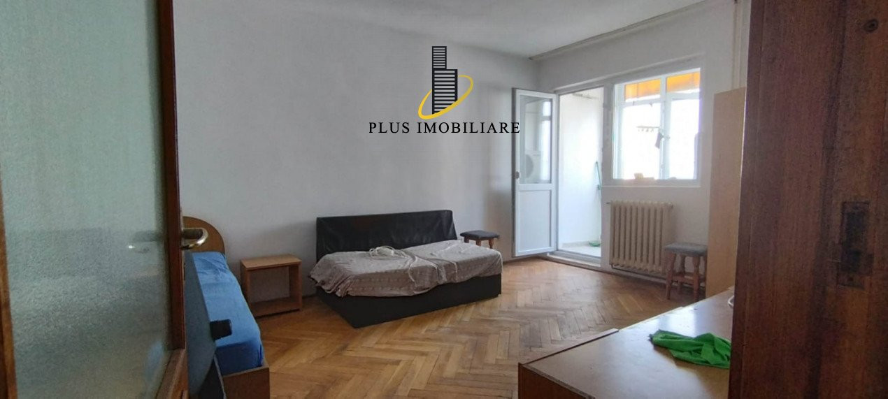 APARTAMENT 2 CAMERE, DECOMANDAT, BULEVARDUL INDEPENDENTEI, LANGA UMF, NEGOCIABIL