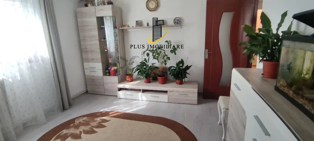 Apartament 2 camere decomandat etaj 1 Alexandru-Zimbru