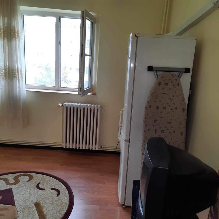 Apartament 2 camere decomandat Gara etaj 2 