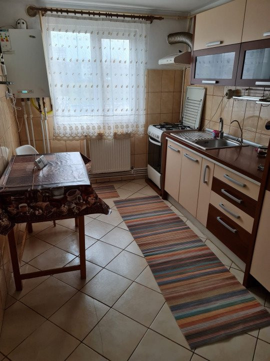 APARTAMENT 2 CAMERE, DECOMANDAT, MOBILAT SI UTILAT, TUDOR 