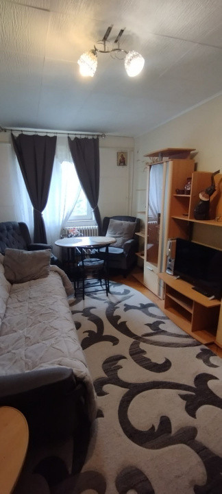 APARTAMENT 2 CAMERA, SEMIDECOMANDAT, MOBILAT SI UTILAT, PODU ROS