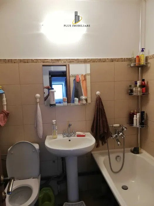 Apartament 2 camere decomandat 60mp renovat etaj 2 Gara