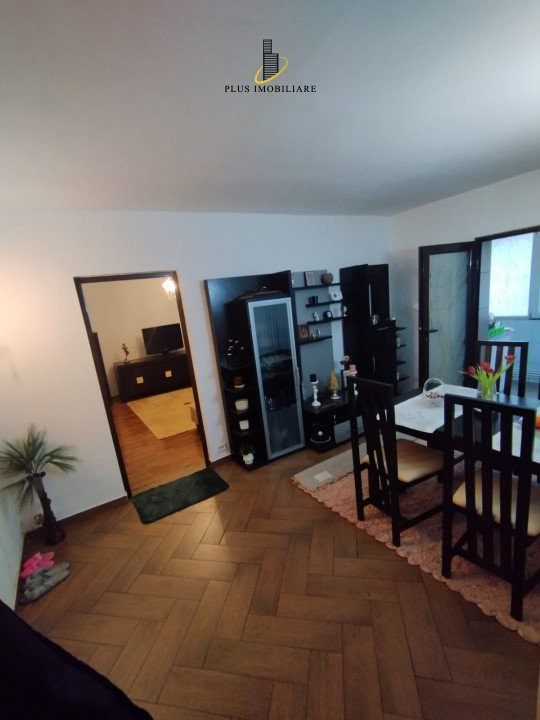 Apartament 3 camere renovat si mobilat 16mp balcon Arcu-Gara