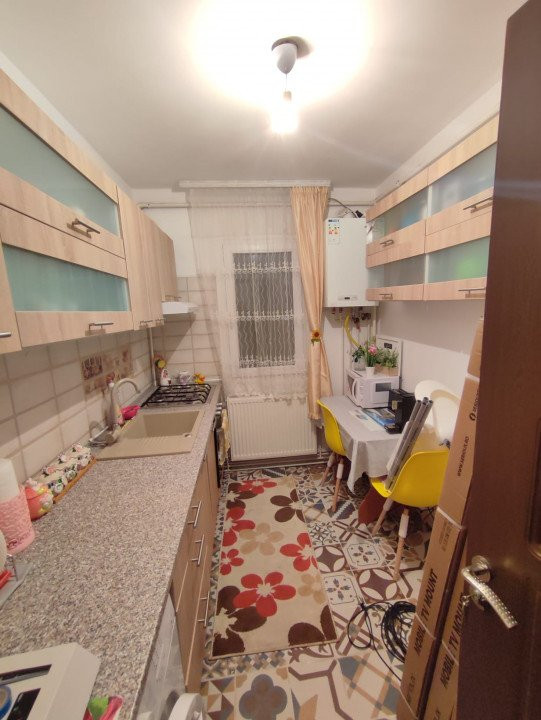 Apartament 2 camere decomandat renovat Podul Ros- Splai Bahlui