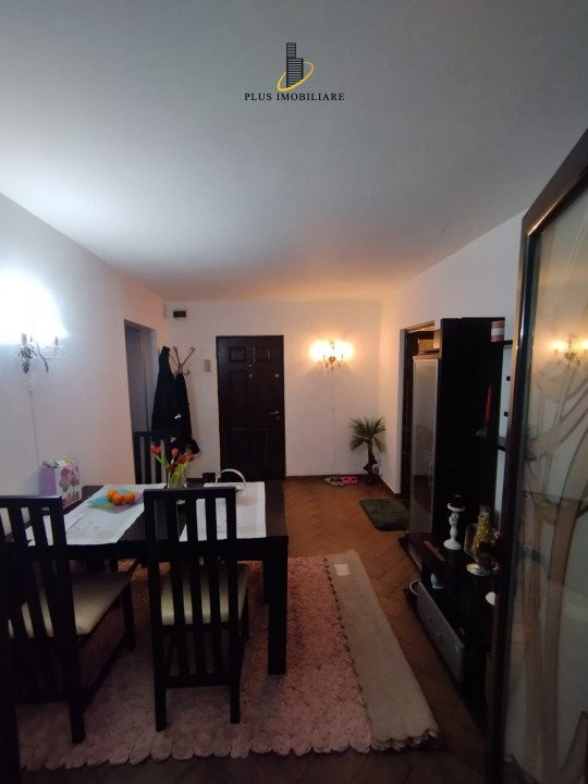 Apartament 3 camere renovat si mobilat 16mp balcon Arcu-Gara