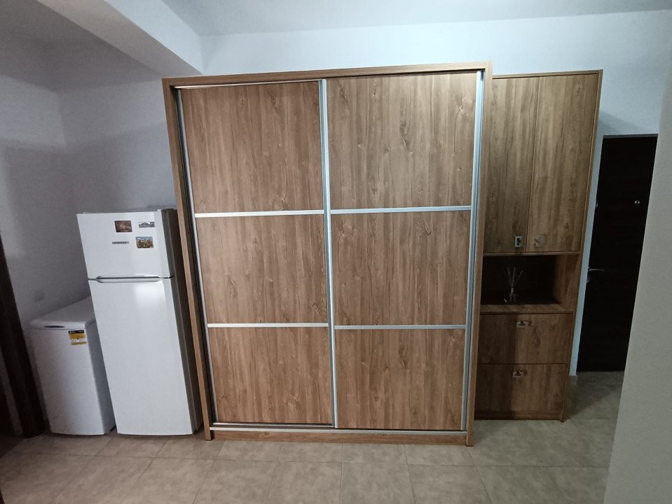 APARTAMENT 2 CAMERE, DECOMANDAT, ETAJ 2, BLOC NOU, MOBILAT SI UTILAT, PARCARE