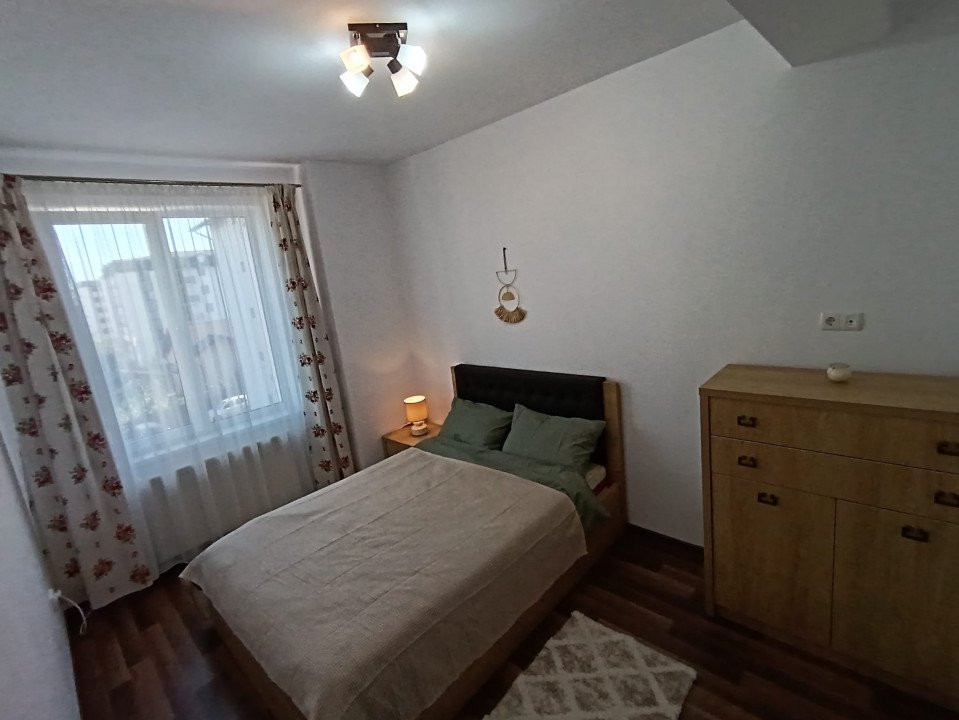 APARTAMENT 2 CAMERE, DECOMANDAT, ETAJ 2, BLOC NOU, MOBILAT SI UTILAT, PARCARE