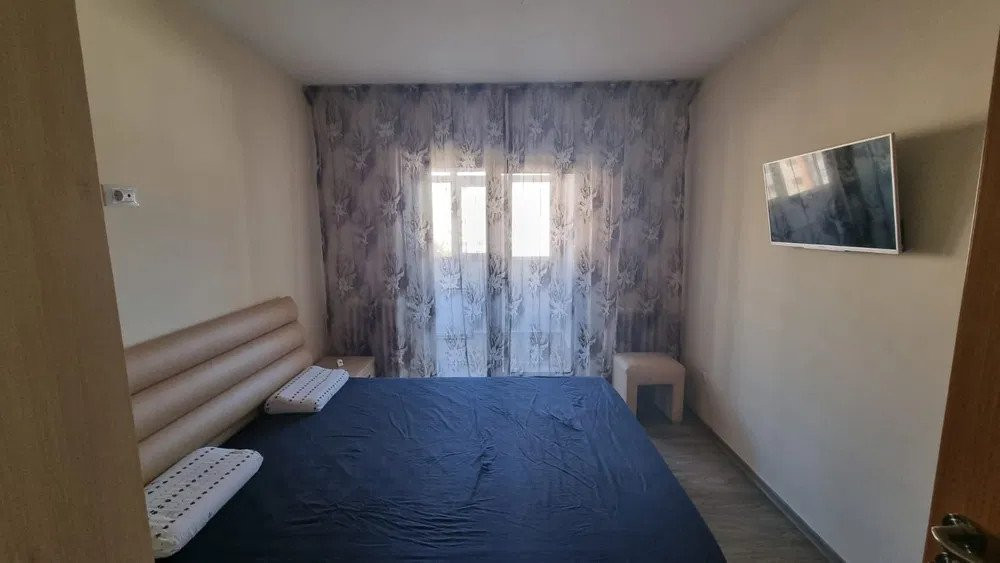 APARTAMENT 2 CAMERE, DECOMANDAT, MOBILAT SI UTILAT