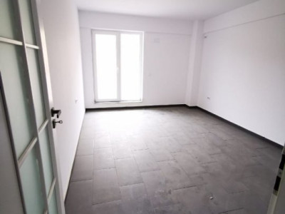 Apartament 3 camere decomandat cu 2 bai bloc nou Kaufland-Pacurari