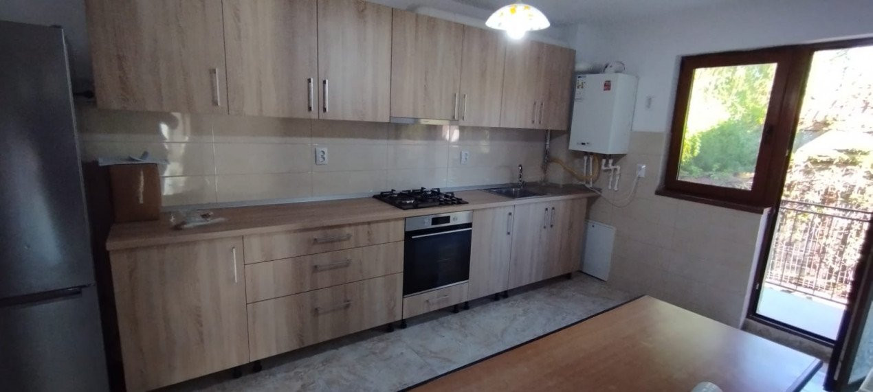 APARTAMENT 2 CAMERE, DECOMANDAT, BLOC NOU, MOBILAT SI UTILAT, 60 MP boxa parcare