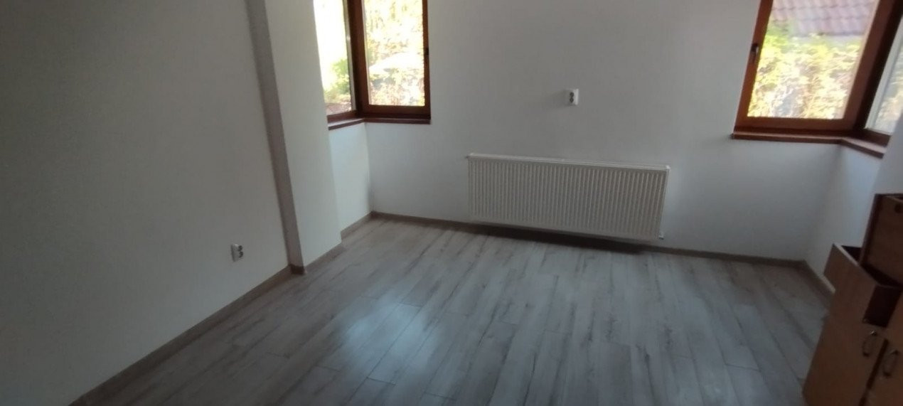 APARTAMENT 2 CAMERE, DECOMANDAT, BLOC NOU, MOBILAT SI UTILAT, 60 MP boxa parcare