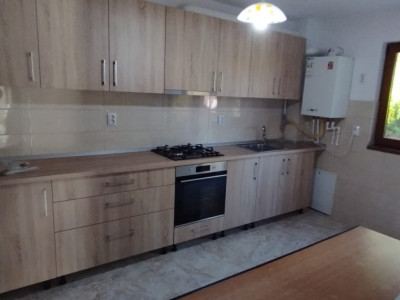 APARTAMENT 2 CAMERE, DECOMANDAT, BLOC NOU, MOBILAT SI UTILAT, 60 MP boxa parcare