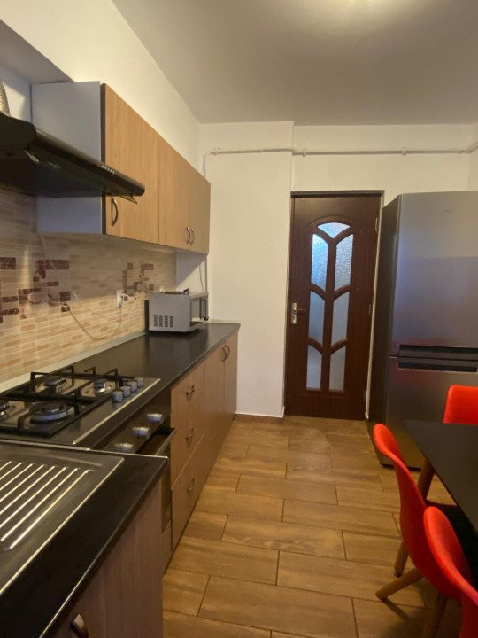 Apartament 2 camere decomandat renovat prima chirie Sf Lazar- Auchan