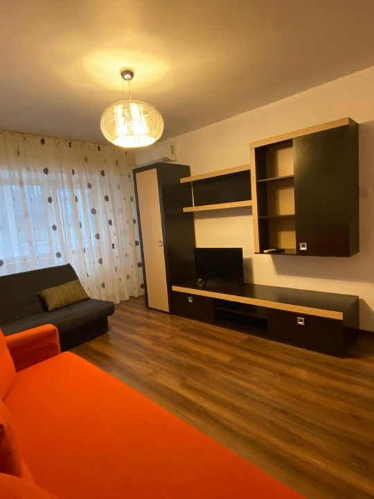 Apartament 2 camere decomandat renovat prima chirie Sf Lazar- Auchan