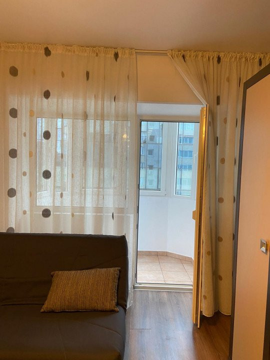 Apartament 2 camere decomandat renovat prima chirie Sf Lazar- Auchan