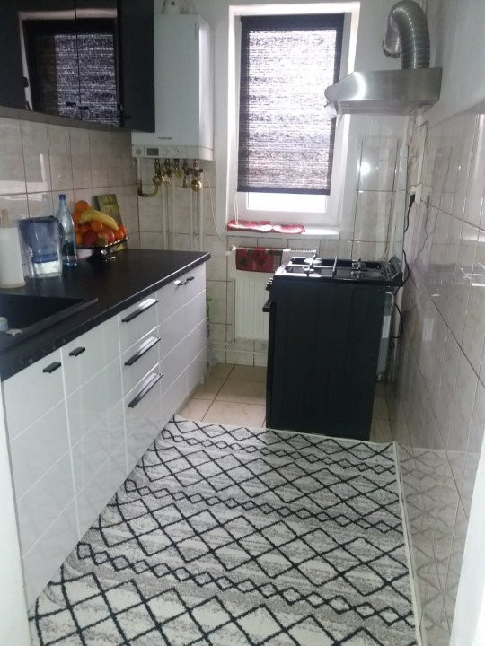 APARTAMENT 2 CAMERE, MOBILAT SI UTILAT IDEAL INVESTITIE GARA KOSAROM