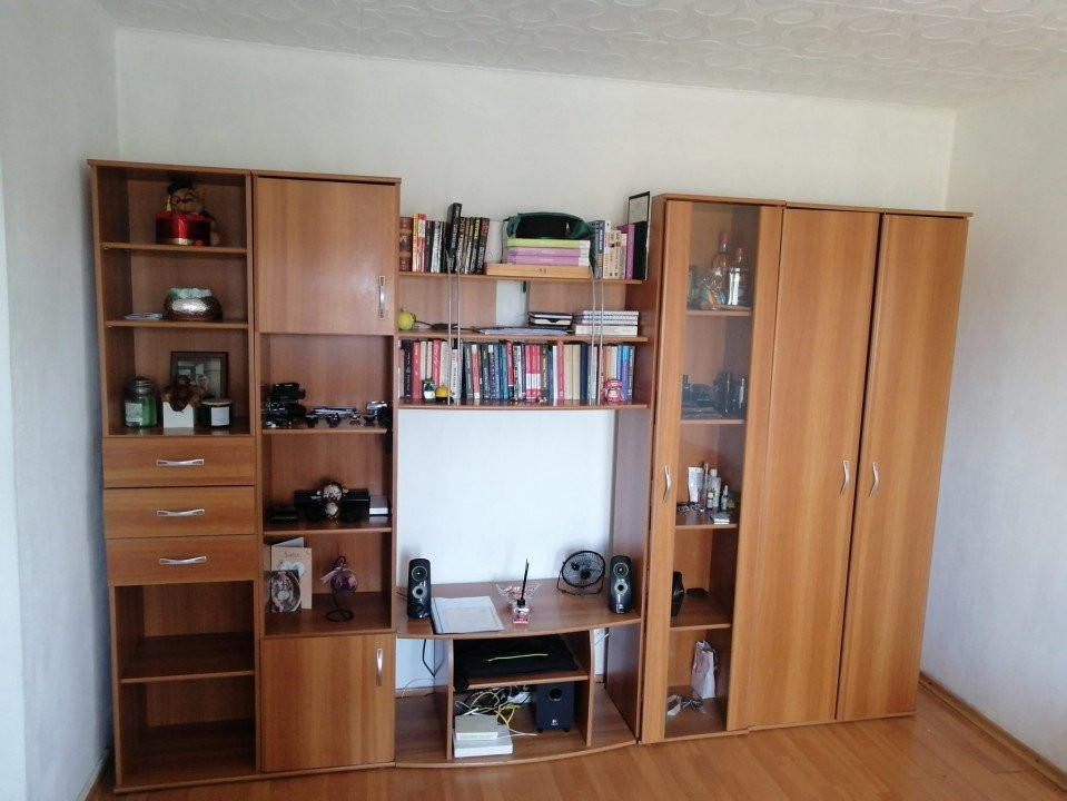 APARTAMENT 2 CAMERE, MOBILAT SI UTILAT IDEAL INVESTITIE GARA KOSAROM