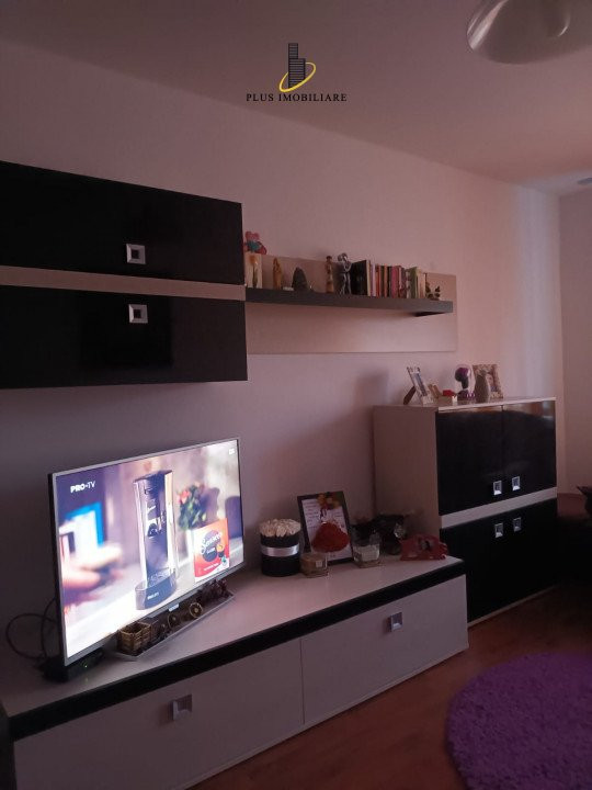 Apartament 3 camere decomandat ideal locuit Pacurari-Petru Poni