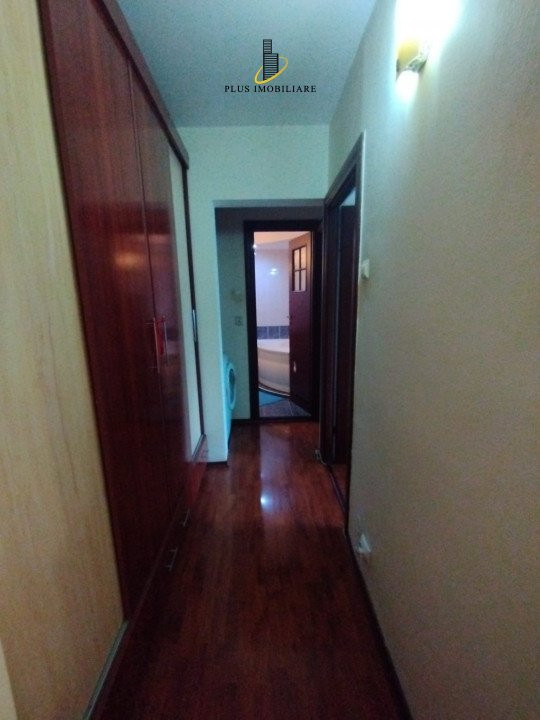 Apartament 3 camere decomandat ideal locuit Pacurari-Petru Poni