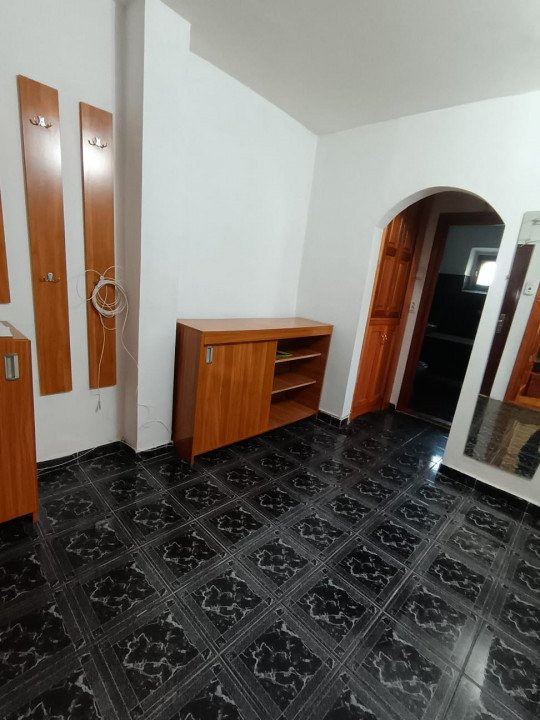 APARTAMENT 2 CAMERE, DECOMANDAT, ETAJ 1, MOBILAT SI UTILAT, TUDOR NECULAI