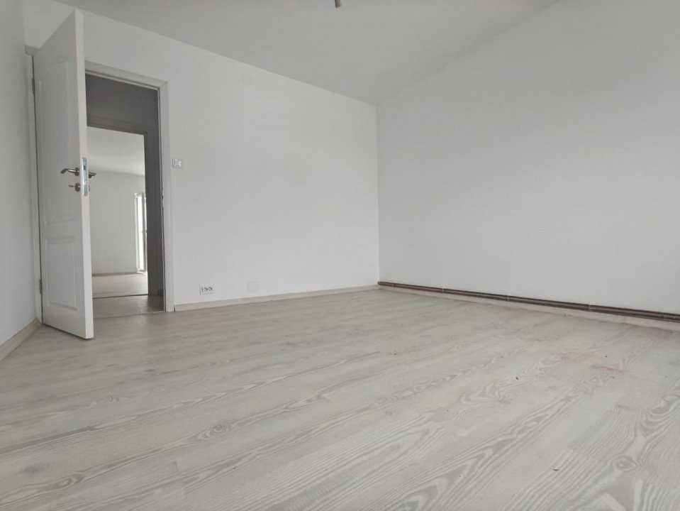 Apartament 2 camere decomandat RENOVAT complet dressing 2 boxe Gara - BRD