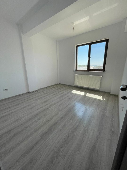 Apartament 2 camere INTABULAT et 1 Rond Pacurari