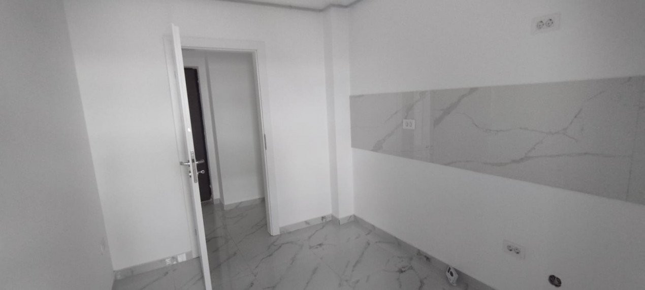 APARTAMENT 2 CAMERE, DECOMANDAT, ETAJ 2,KAUFLAND  PACURARI