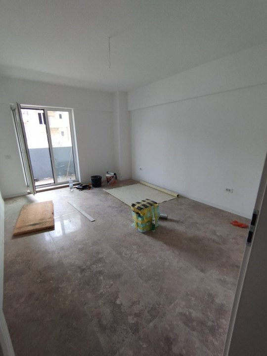 Apartament 3 camere decomandat FINALIZAT cu 2 bai bloc nou Kaufland-Pacurari 