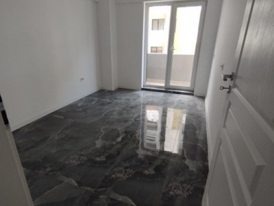 Apartament 3 camere decomandat FINALIZAT cu 2 bai bloc nou Kaufland-Pacurari 