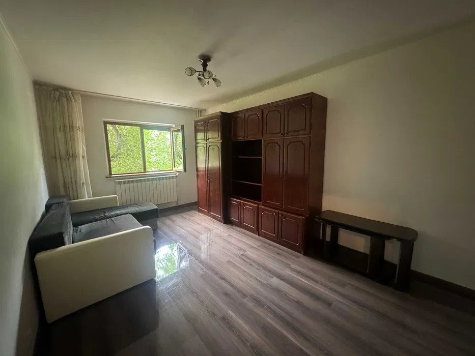 APARTAMENT 2 CAMERE DECOMANDAT ALEXANDRU CEL BUN 44MP MOBILAT SI UTILAT