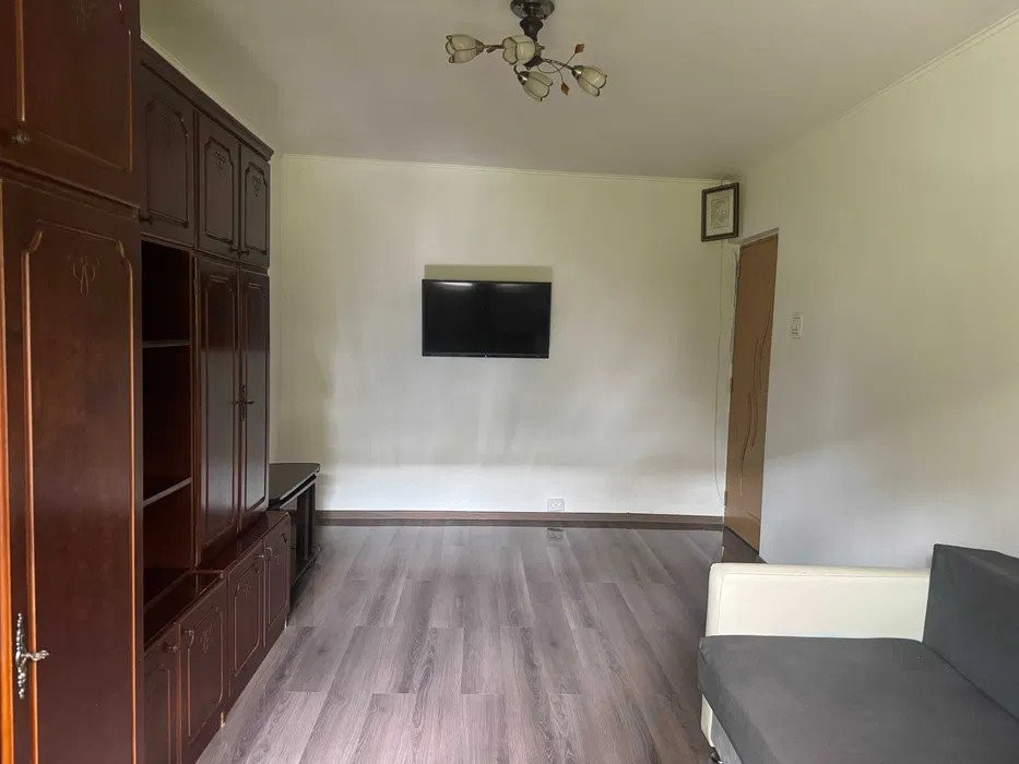 APARTAMENT 2 CAMERE DECOMANDAT ALEXANDRU CEL BUN 44MP MOBILAT SI UTILAT