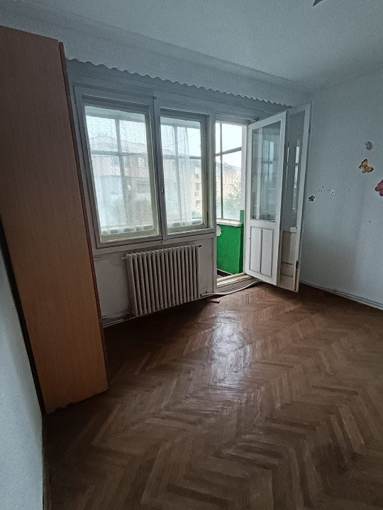 APARTAMENT 2 CAMERE, PODU ROS, ETAJ 3/4