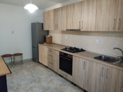 APARTAMENT 2 CAMERE, DECOMANDAT, BLOC NOU, MOBILAT SI UTILAT, PRIMA INCHIRIERE