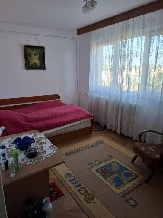 APARTAMENT 3 CAMERE, SEMIDECOMANDAT, TATARASI