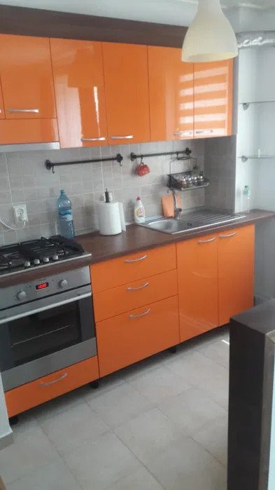 APARTAMENT 2 CAMERE,APROAPE ROND PACURARI, LOC DE PARCARE INCLUS